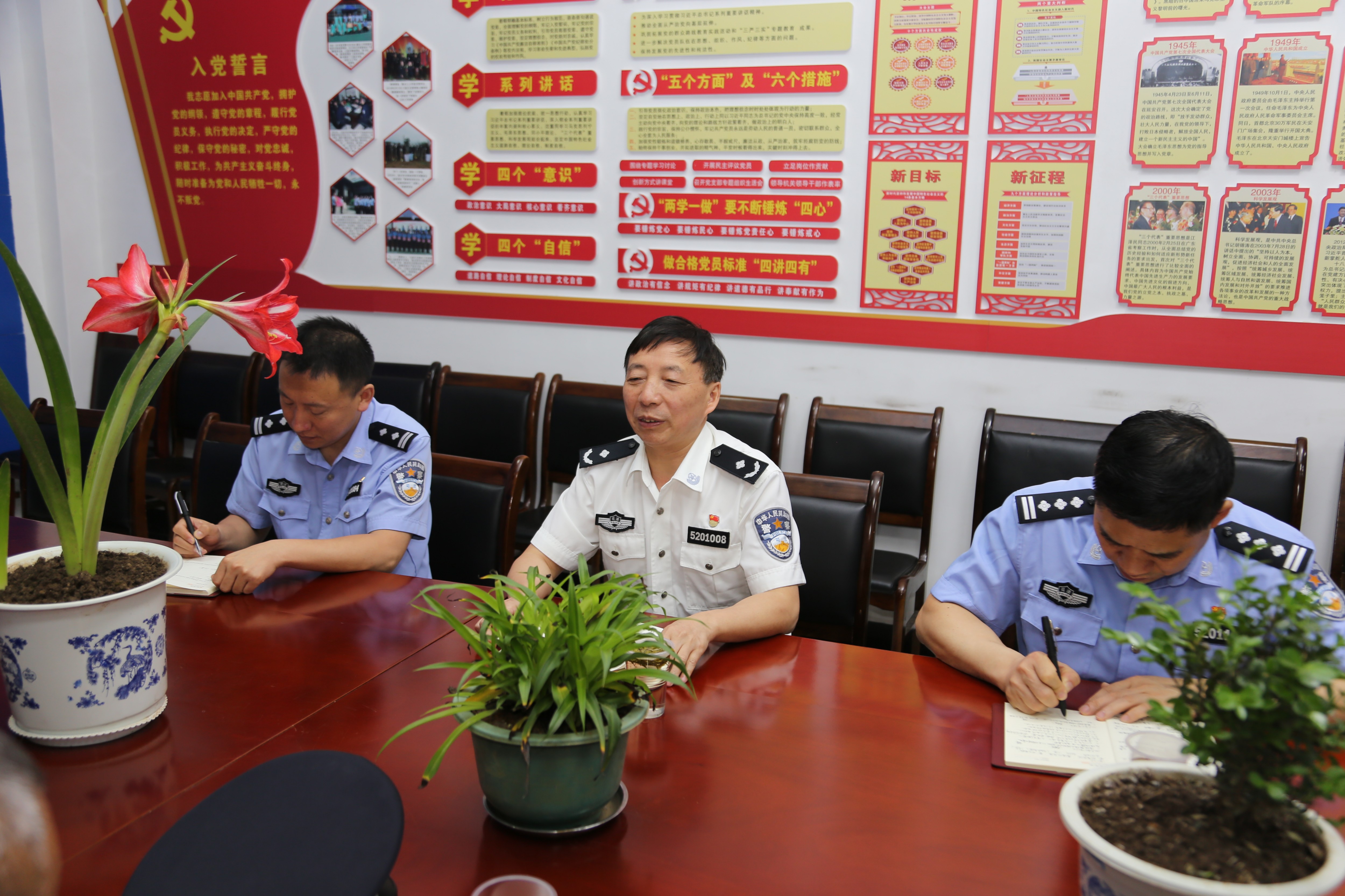 IMG_2285.JPG IMG_2285.JPG