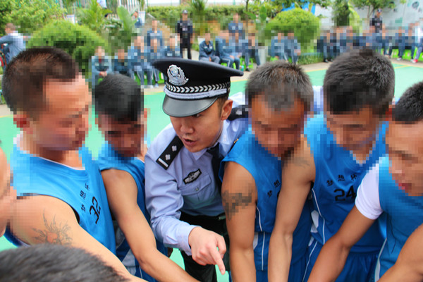 指导篮球队.jpg 指导篮球队.jpg