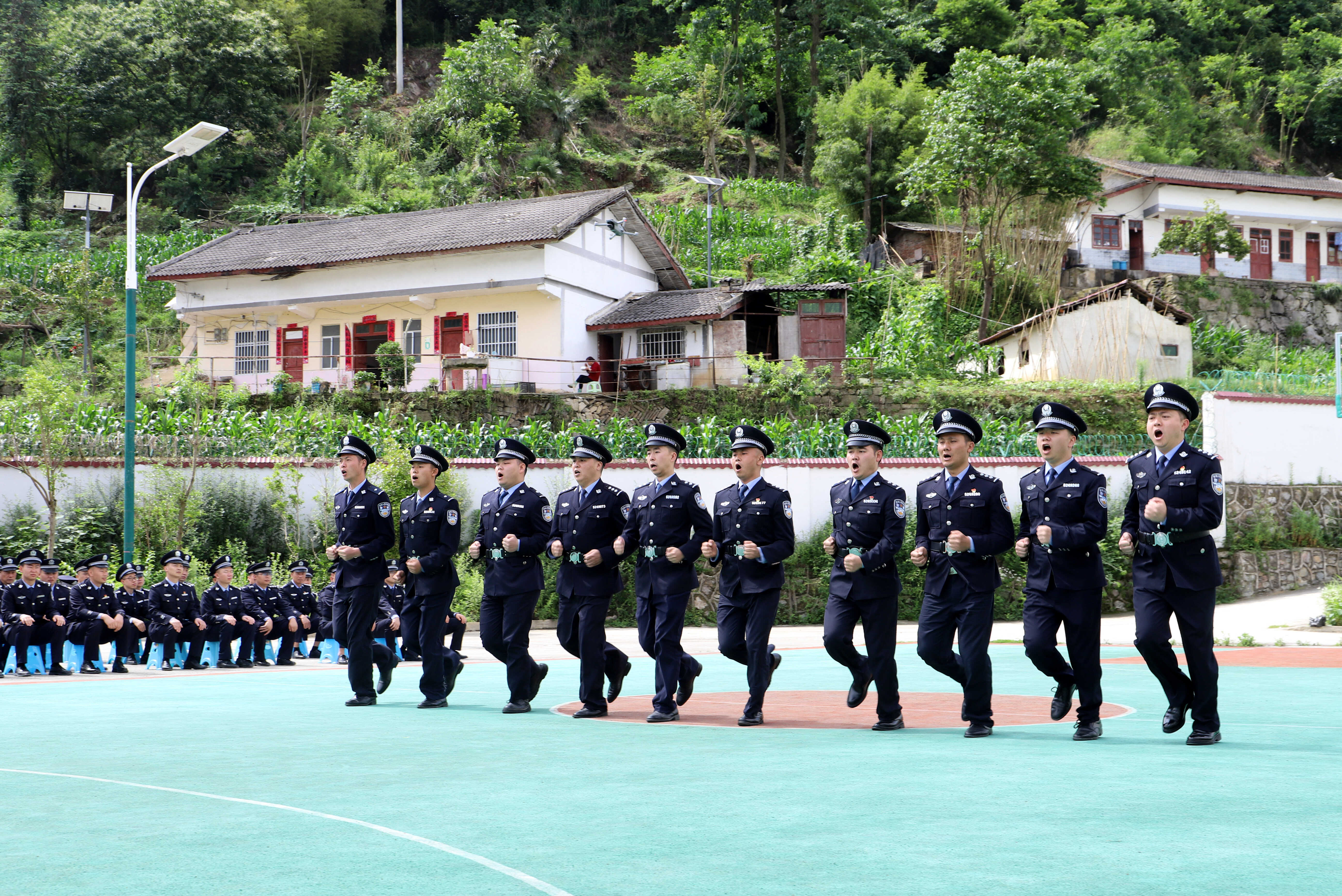 全警实战大练兵|检验练兵成效 队列会操进行时