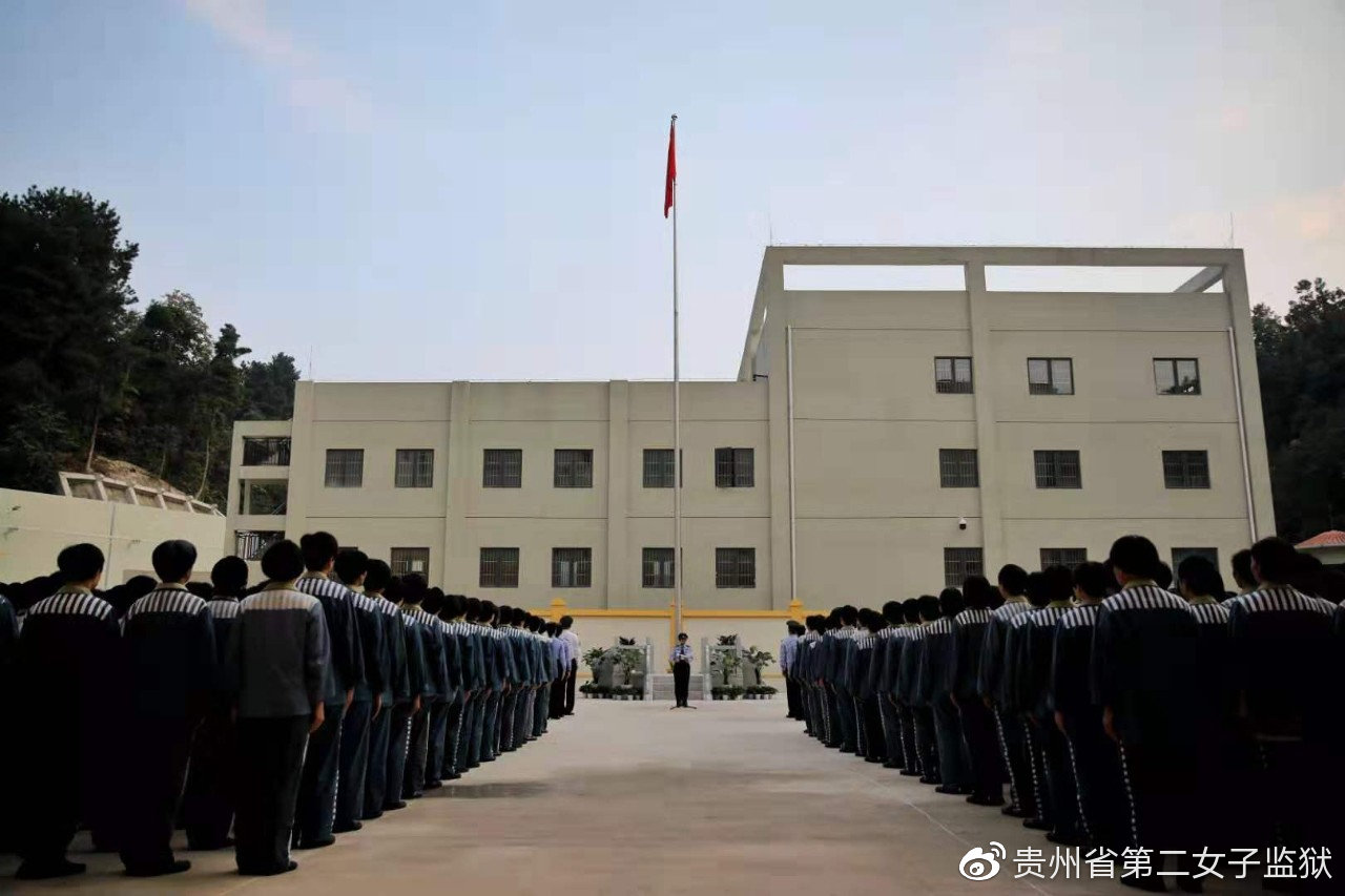 刘亚梅政委在现场讲话