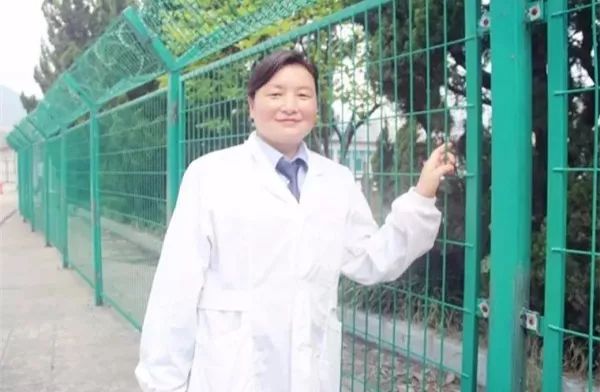 徐磊.jpg