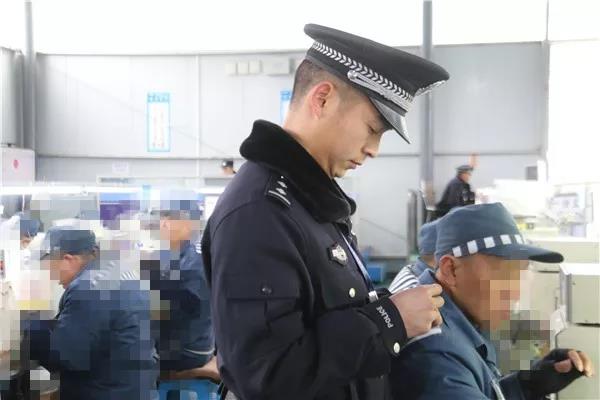 蒙明亮照片2.jpg