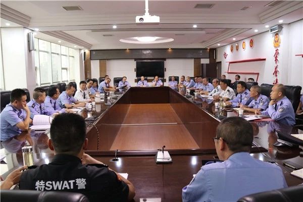 反馈会.jpg