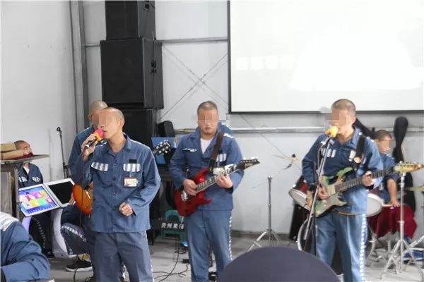 会见表演.jpg