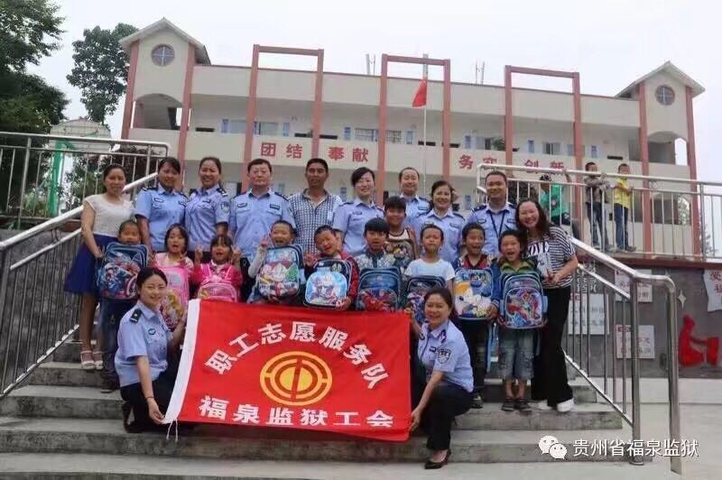 参加志愿活动.JPG