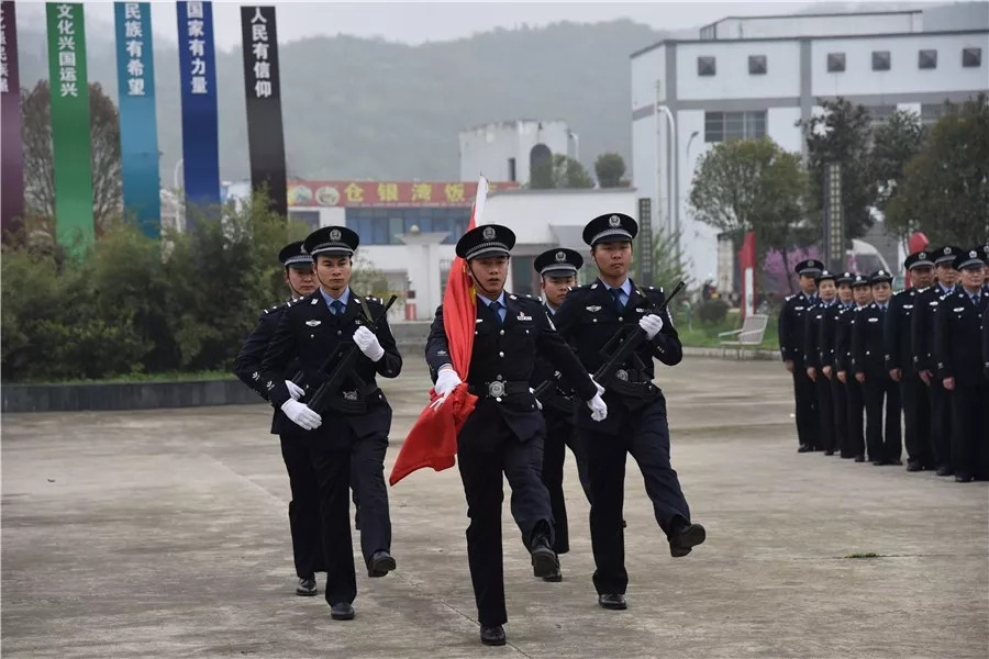 护旗手.jpg