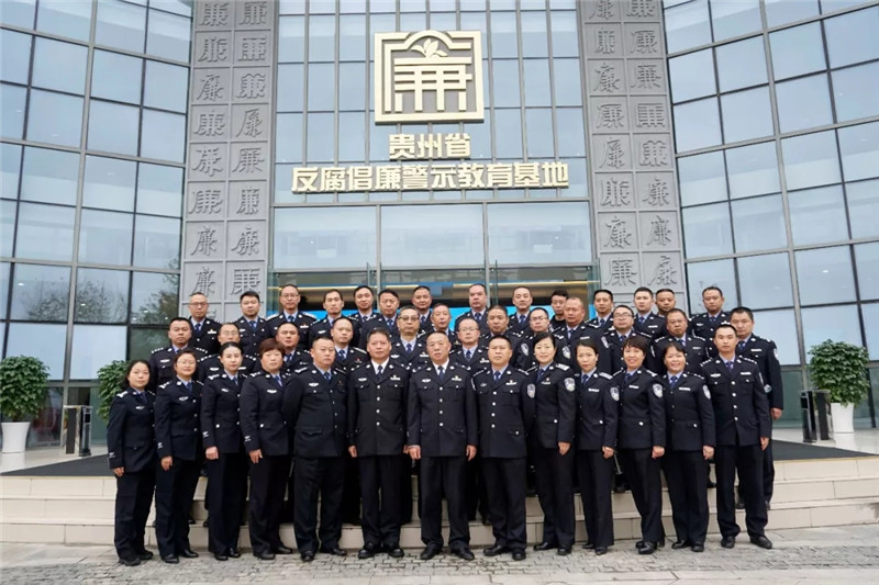 活动合影.webp.jpg