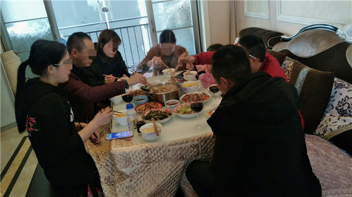 一家团圆.jpg