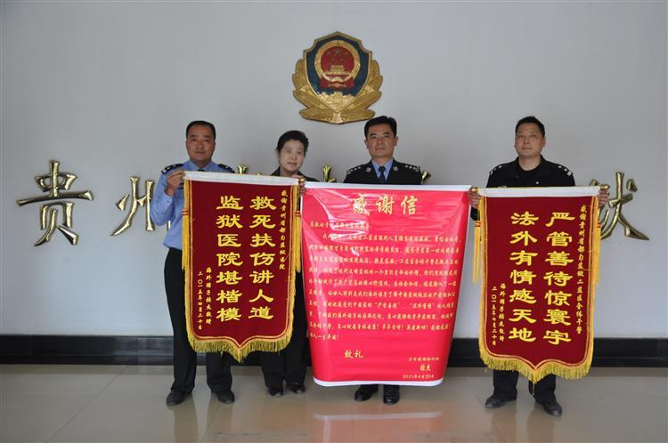 周忠城摄影2_副本.jpg