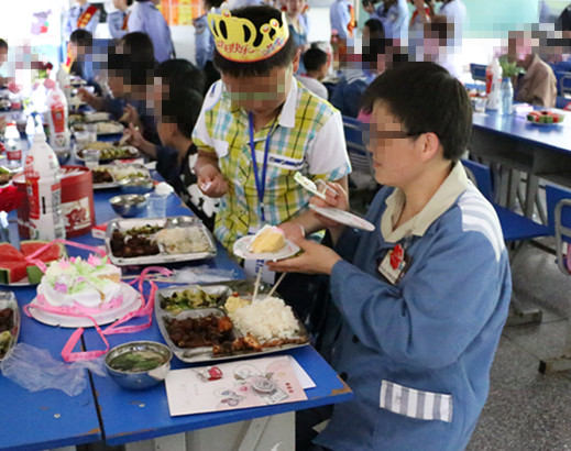 先给奶奶再给妈妈_副本.jpg