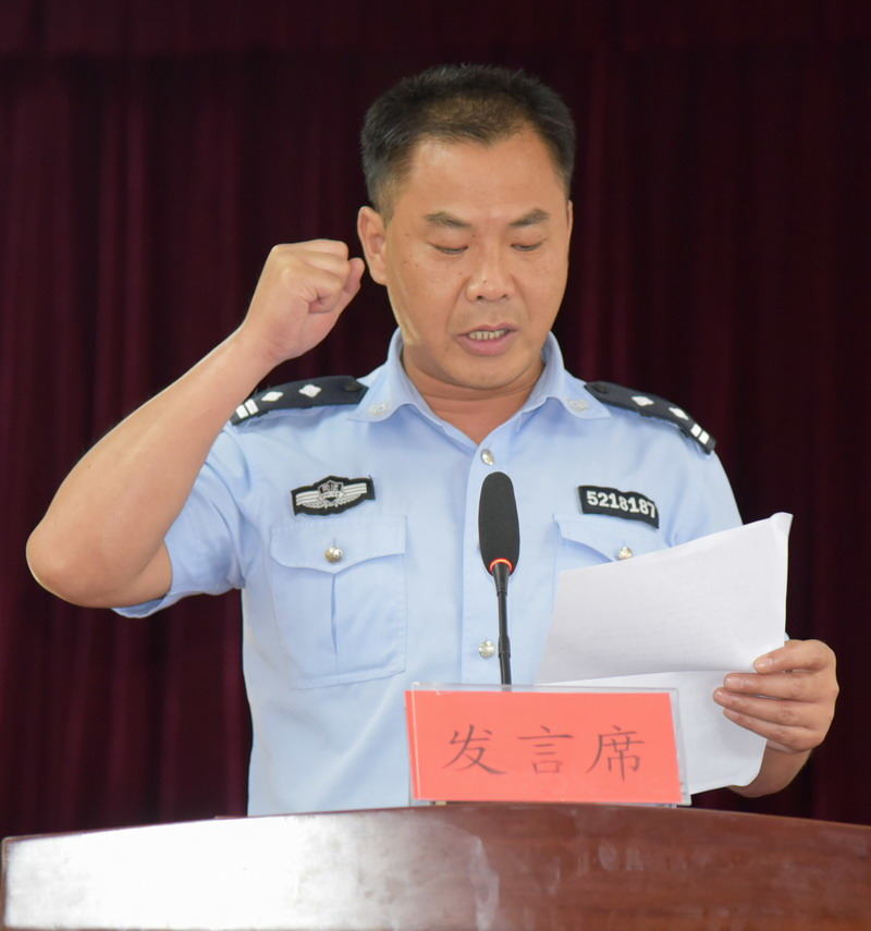 各押犯监区监区长、教导员表态发言1.JPG