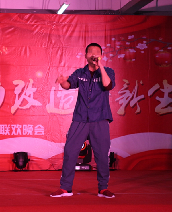 歌曲演唱.jpg 歌曲演唱.jpg