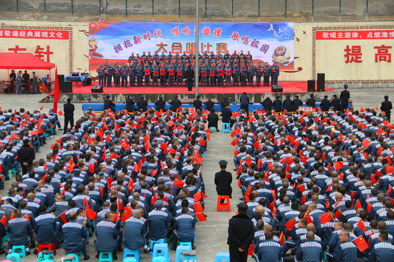 唱红歌1.jpg