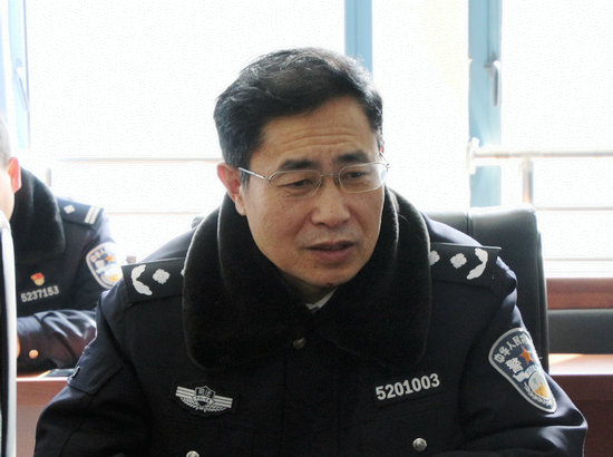 吴道明副局长到六盘水监狱开展白黑安全专项检查