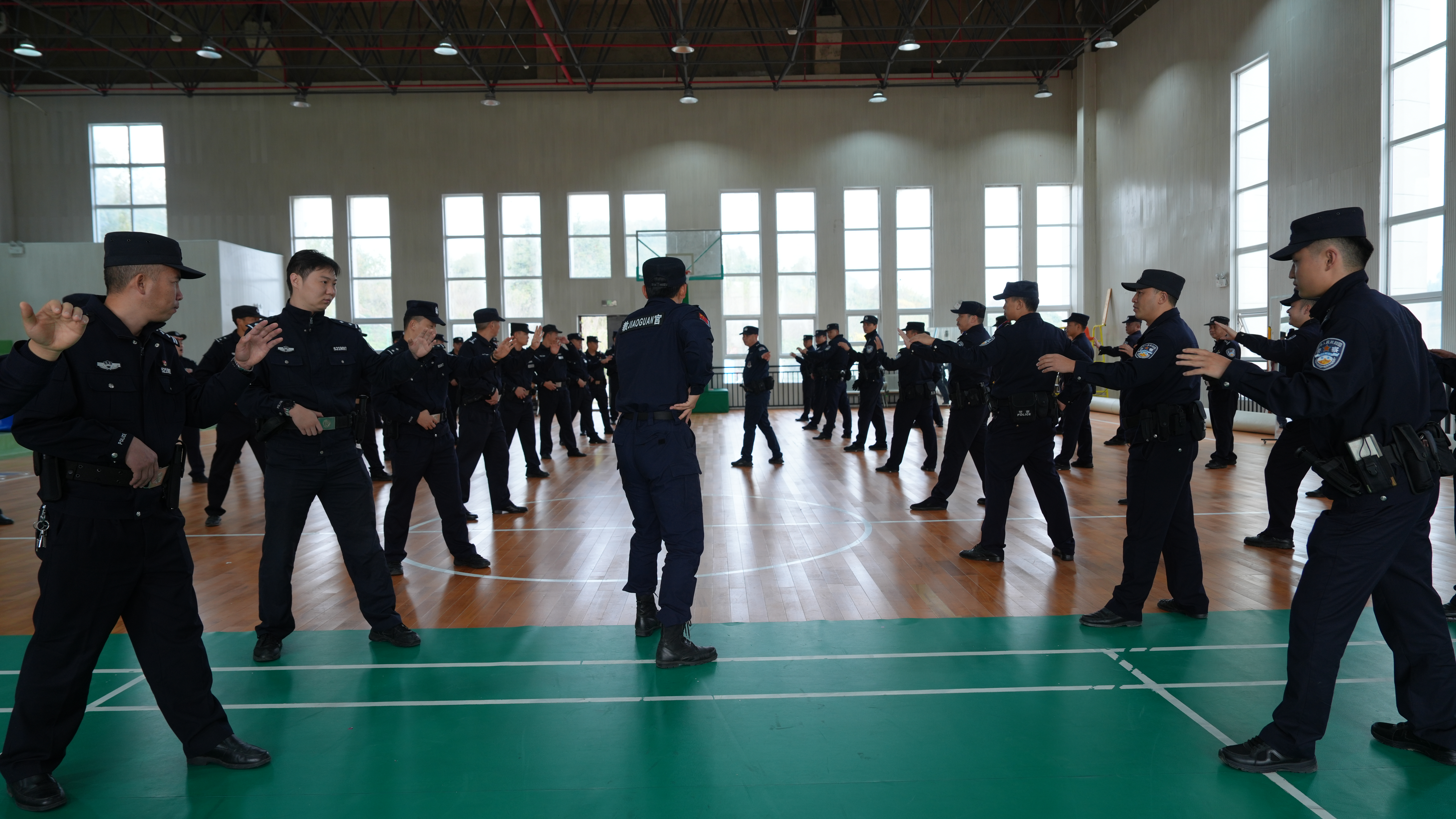 【全警实战大练兵】练实战精兵，强规范执法，筑安全根基