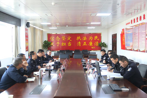 会议现场.jpg