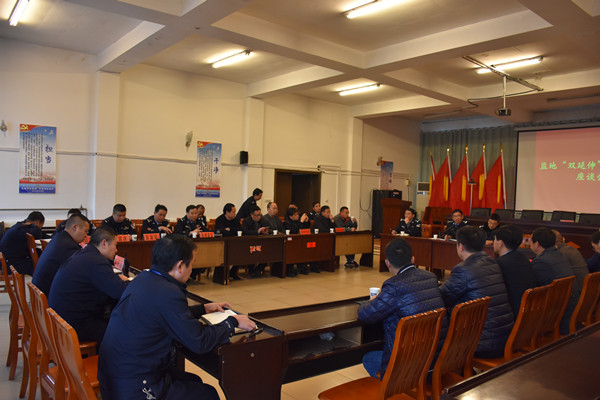 双延伸座谈会现场.jpg