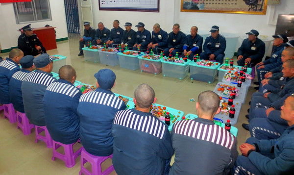 座谈会.jpg