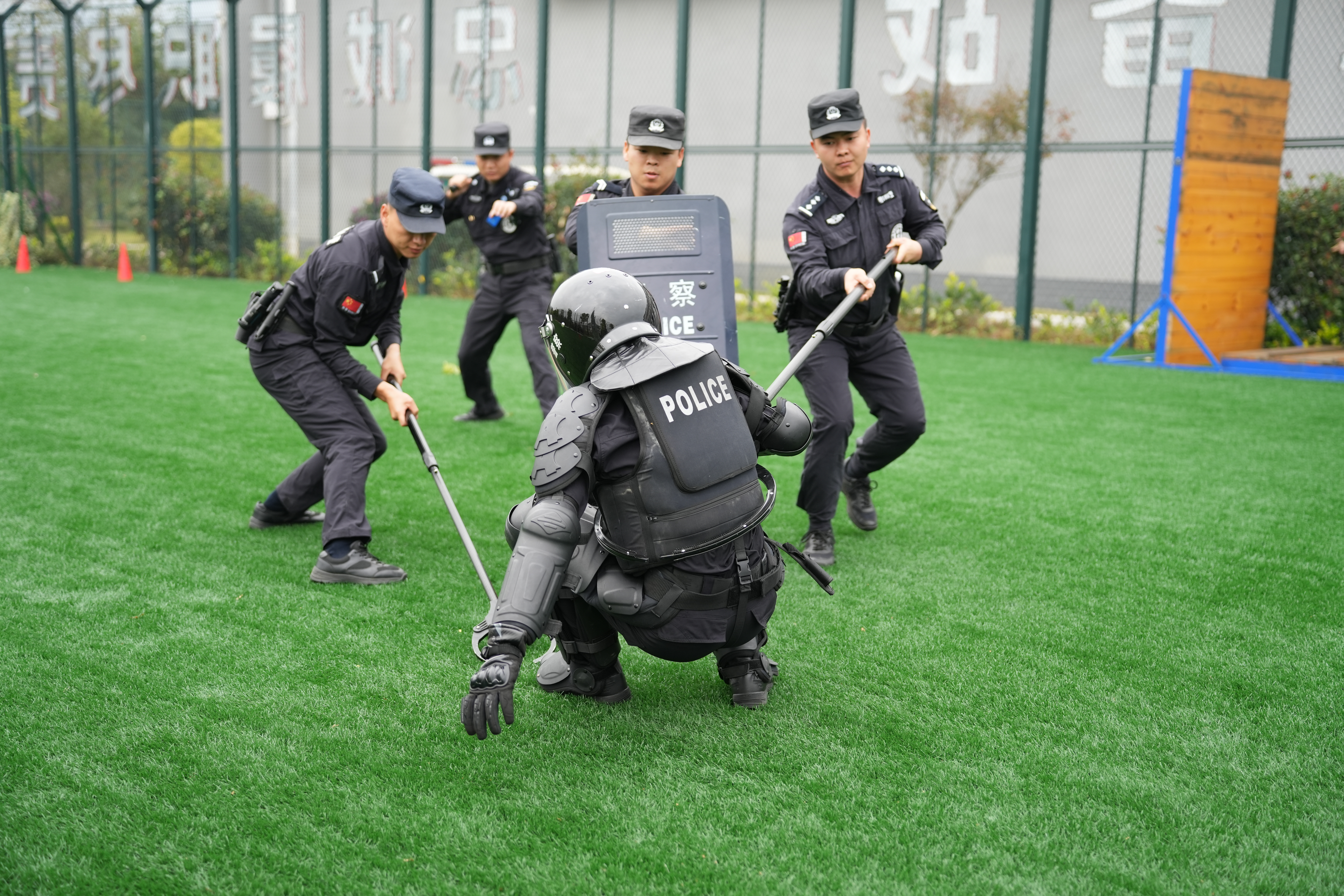 红蓝对抗
