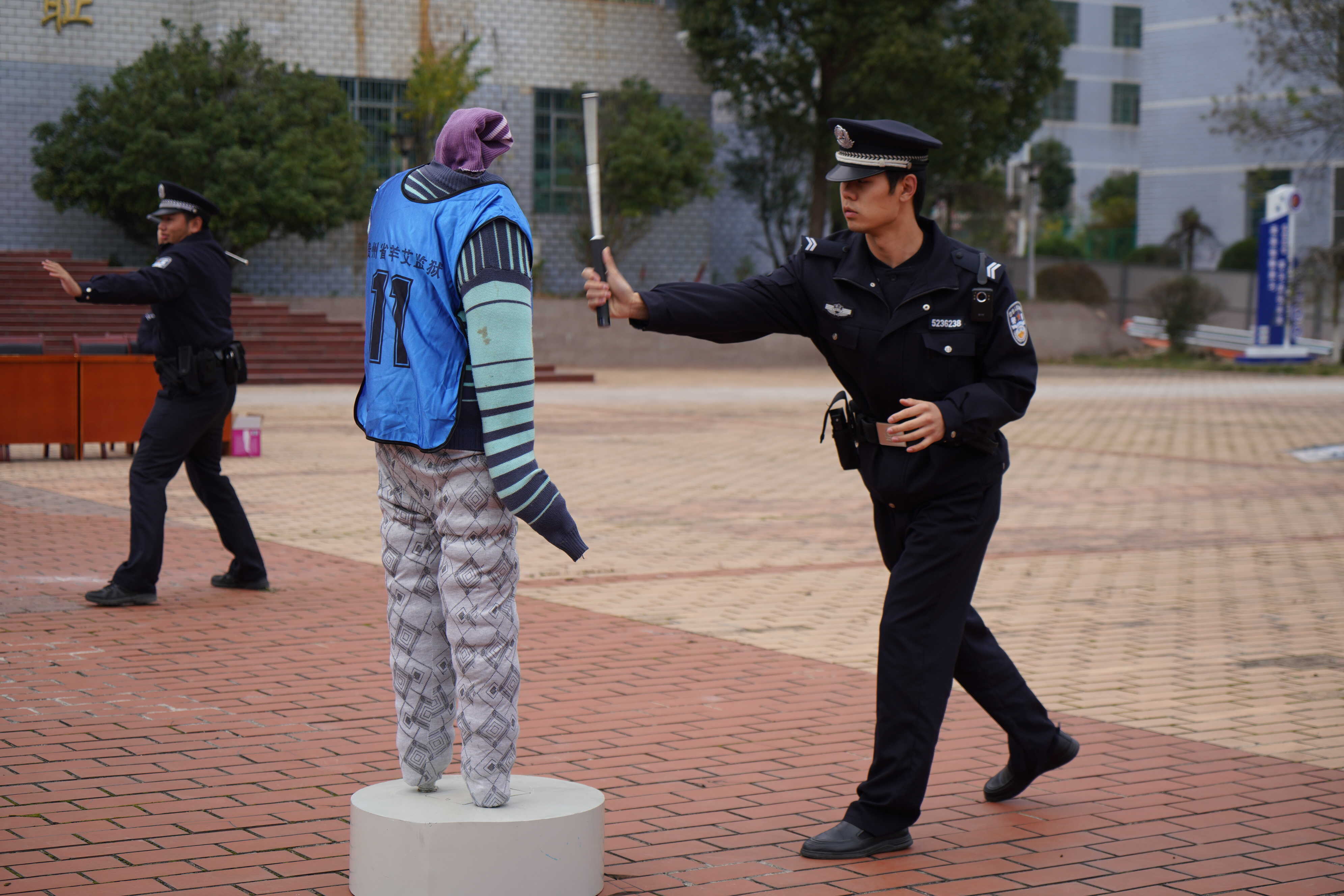 全警实战大练兵| 淬炼“铁三角”战斗力 筑牢安全防线