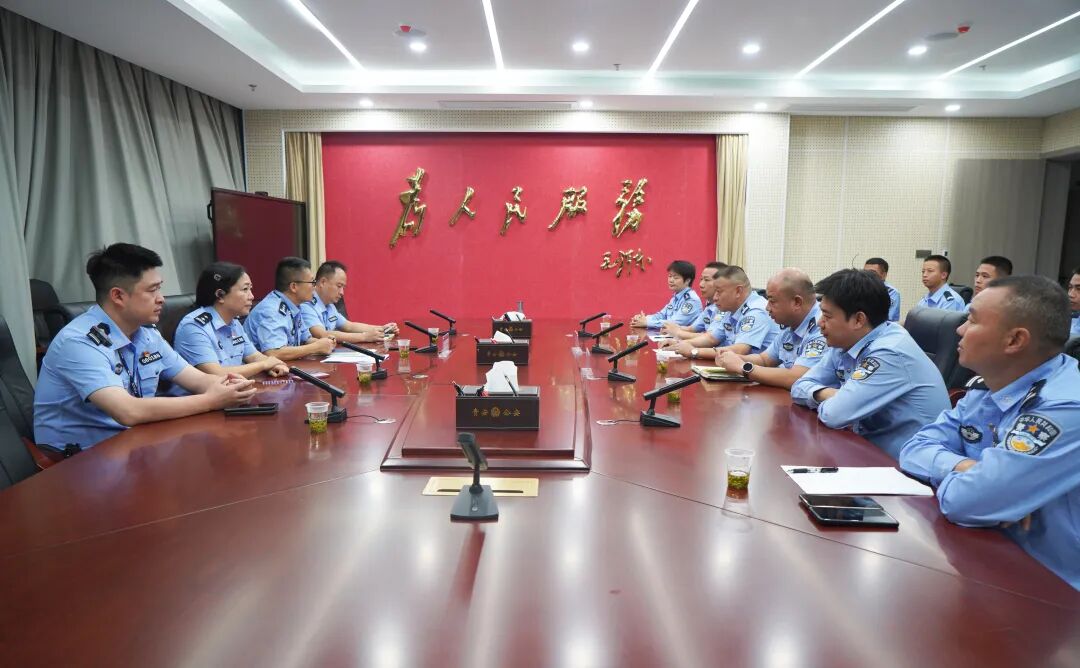 羊艾监狱2025年第一批新招录民警赴贵安新区公安局辖区派出所跟班实训
