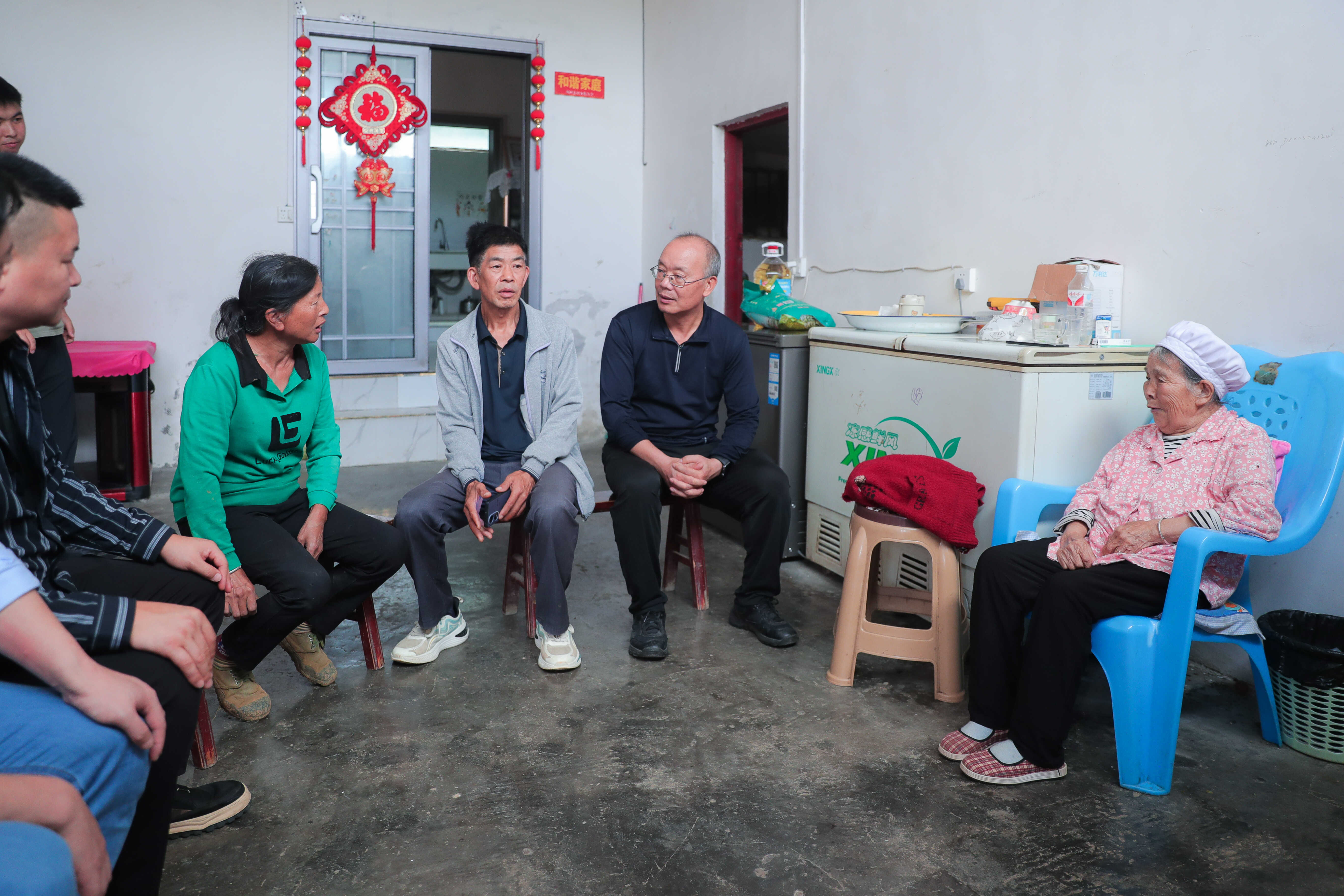 遵义监狱助力乡村振兴：杨春波一行赴 青滩村、双山村开展双联双促活动