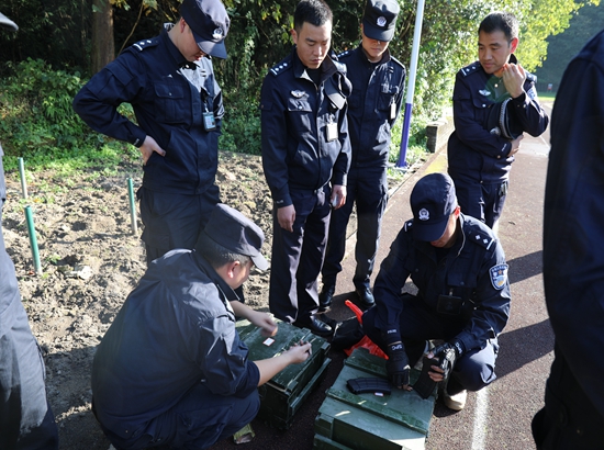 装弹.jpg