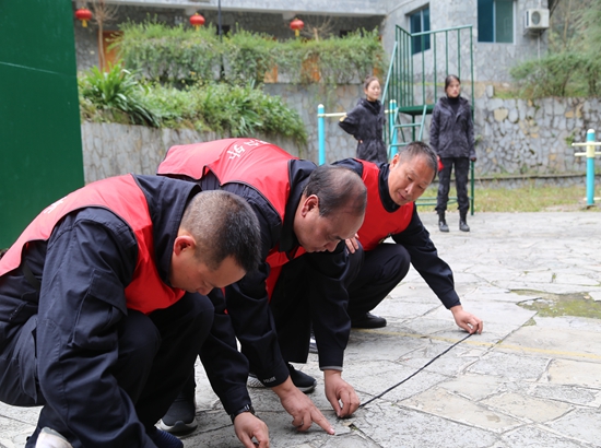 前方有难，后方支援.jpg
