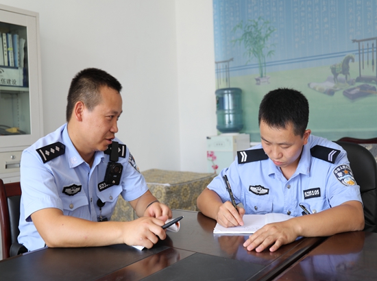 吕3.jpg
