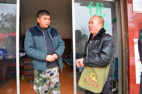驻村“第一书记”金延森.JPG