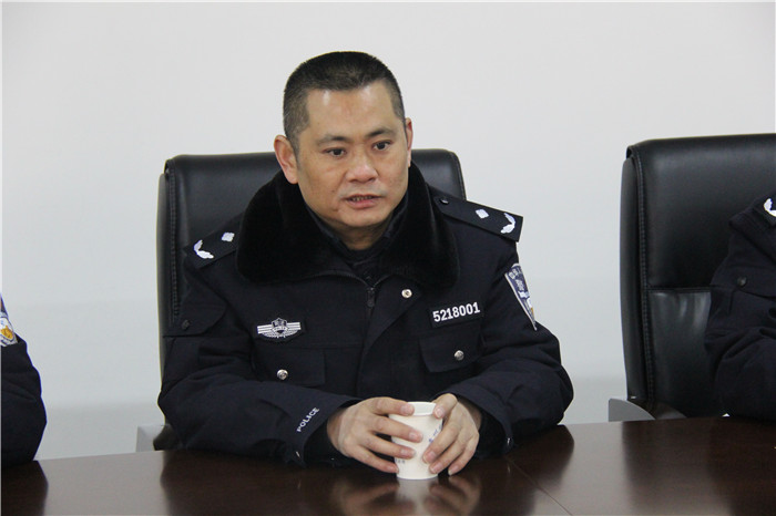福泉监狱党委书记、监狱长何伟.JPG
