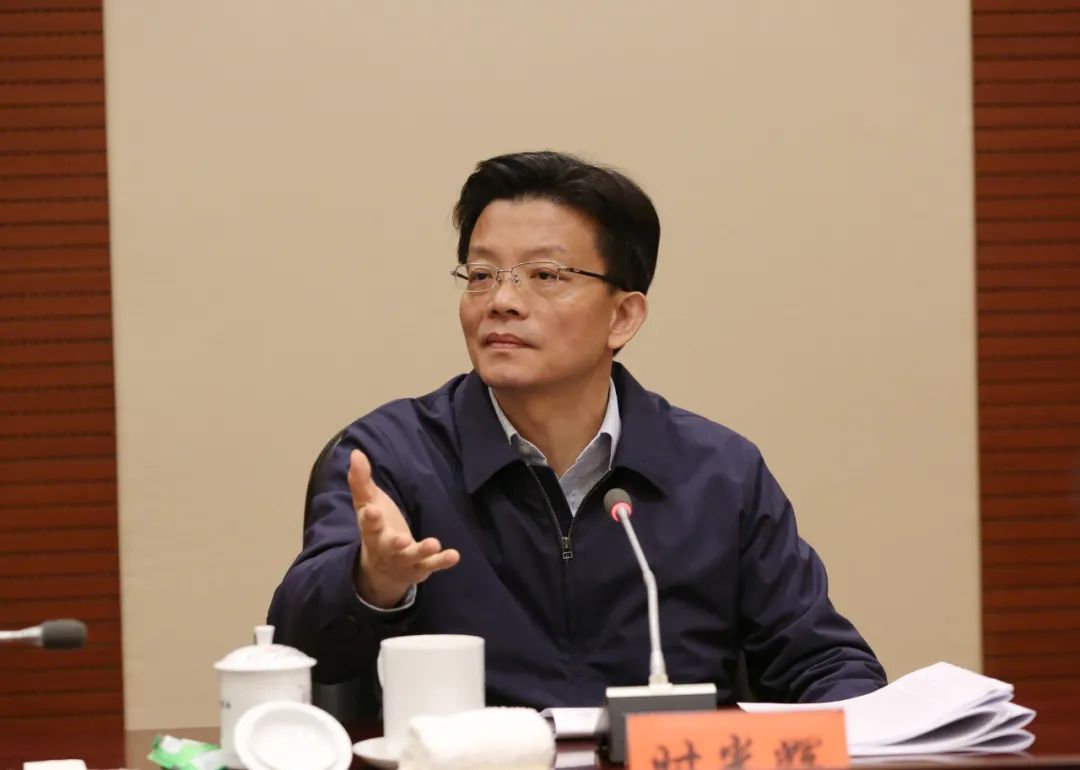 时光辉主持召开全省政法队伍教育整顿总结交流会